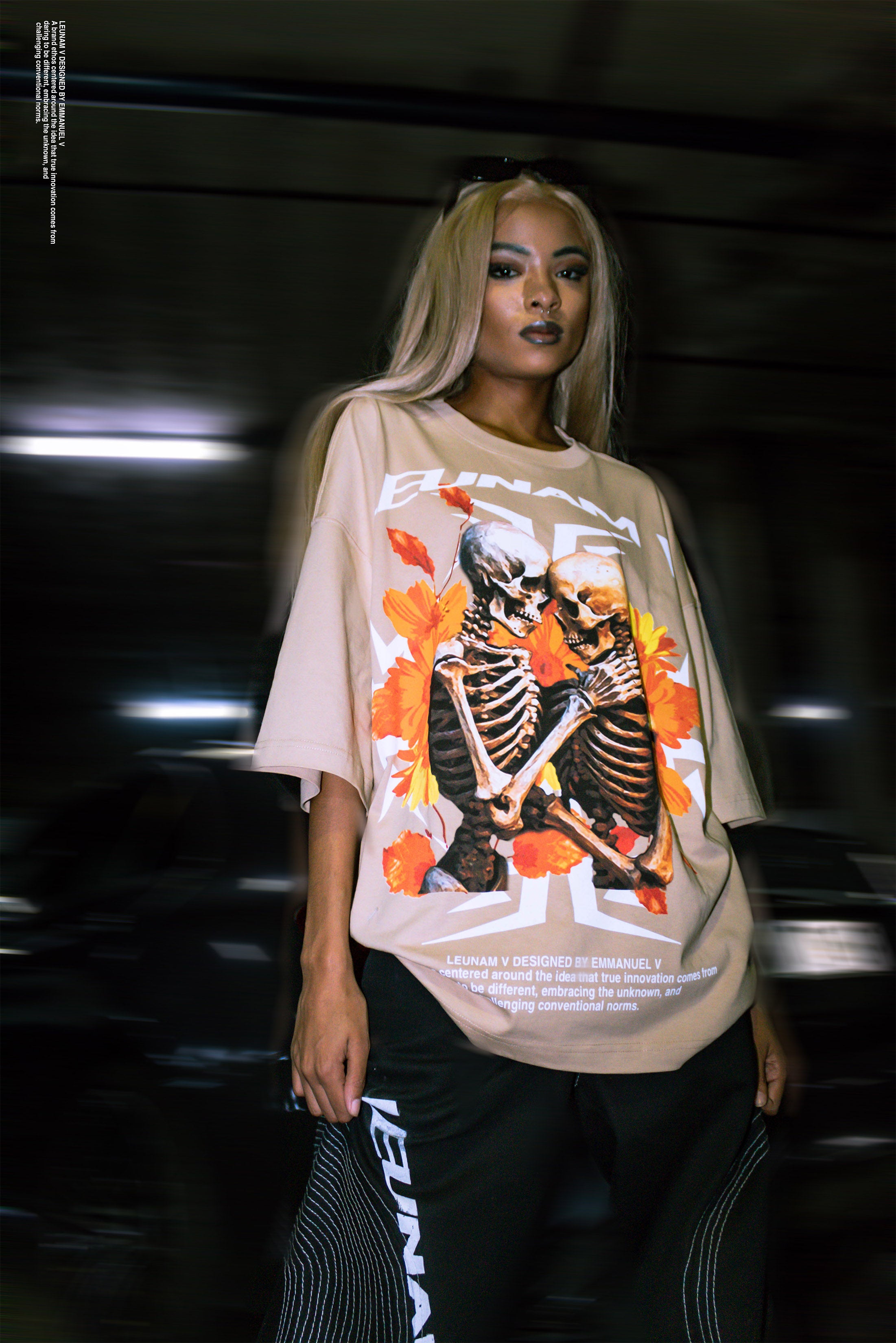Leunam V Oversized Skeleton Floral Graphic Tee (Beige)